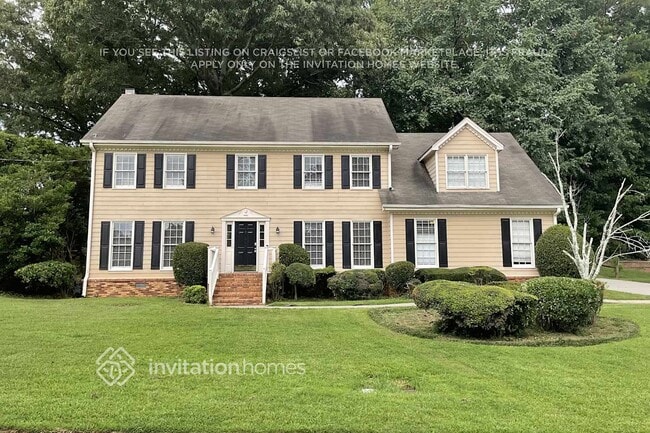 Building Photo - 2350 Ciji Cir
