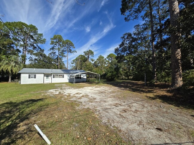 Building Photo - 105 Doris St