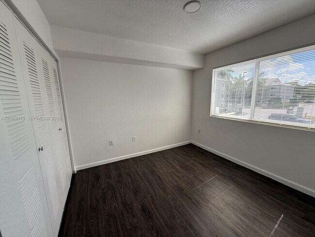 Building Photo - 15470 SW 284th St