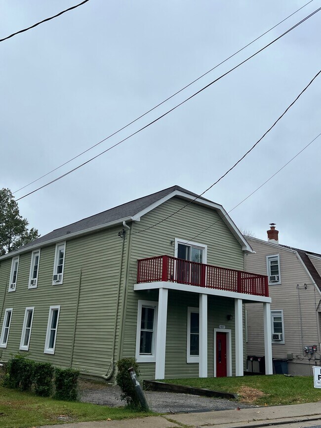 Building Photo - 437 Schwartz Ave