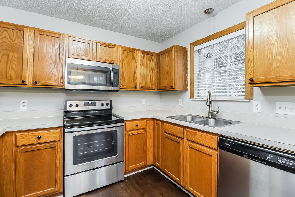 Building Photo - 12102 Kempshott Ct