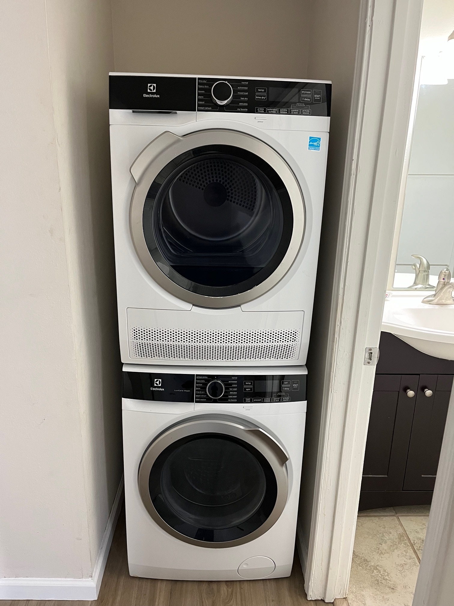 Building Photo - 3121 Park Ln