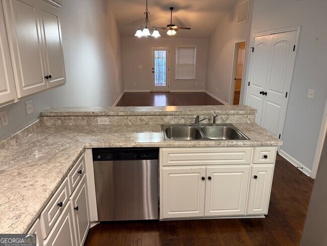 Building Photo - 187 Buckhaven Way