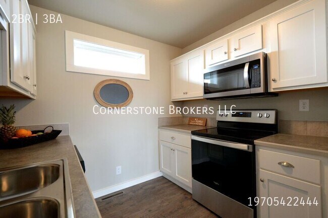 Building Photo - 229 Drai St