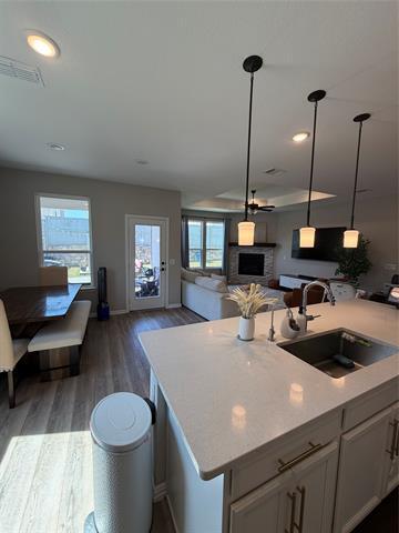 Building Photo - 1300 Starling St