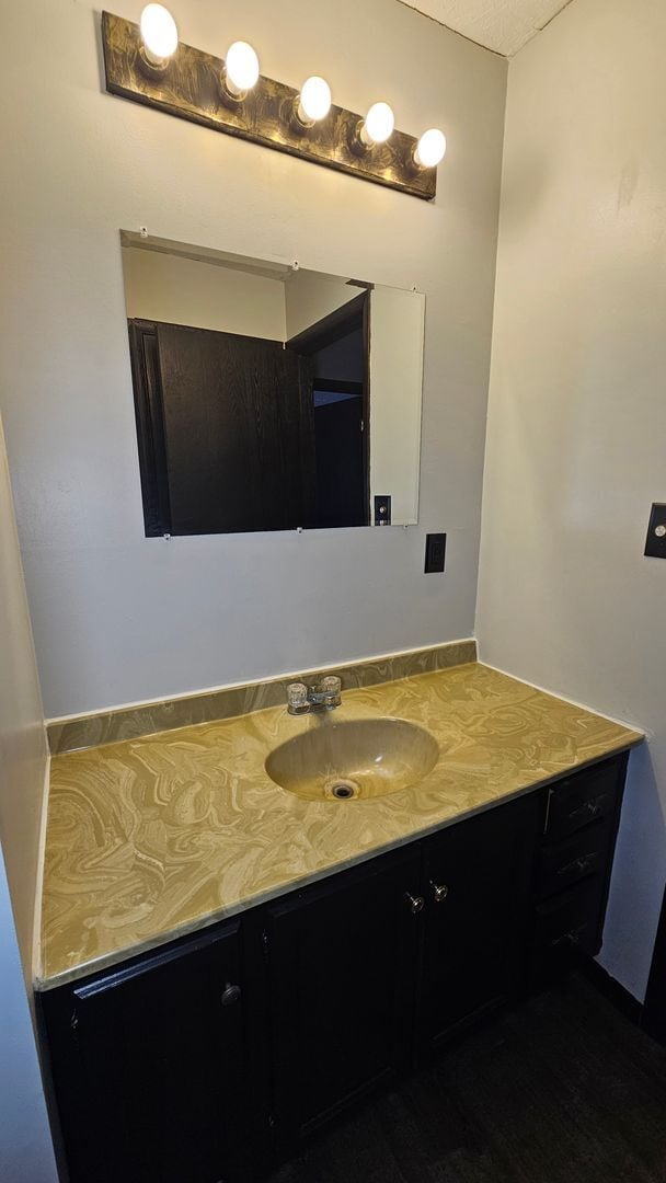 Building Photo - 63-69-69 Chambers Rd