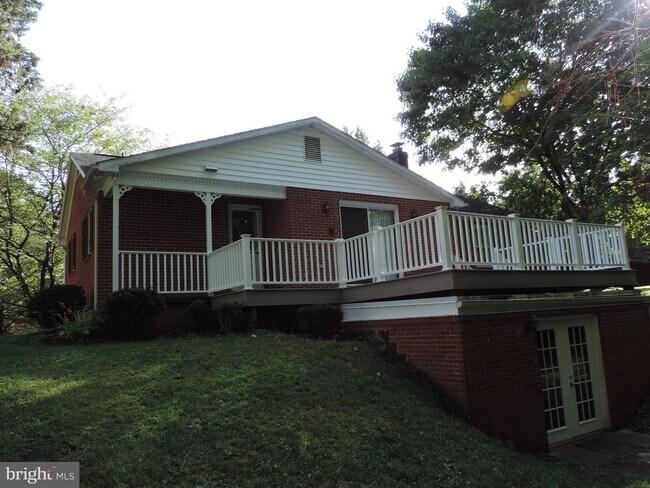 Building Photo - 19120 Lappans Rd