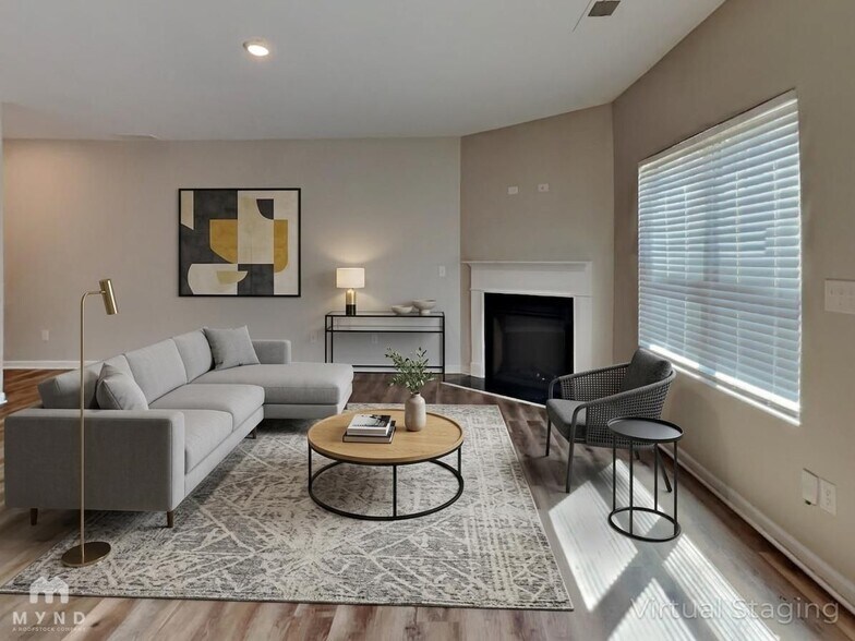 Building Photo - 3105 Hendrick Dr