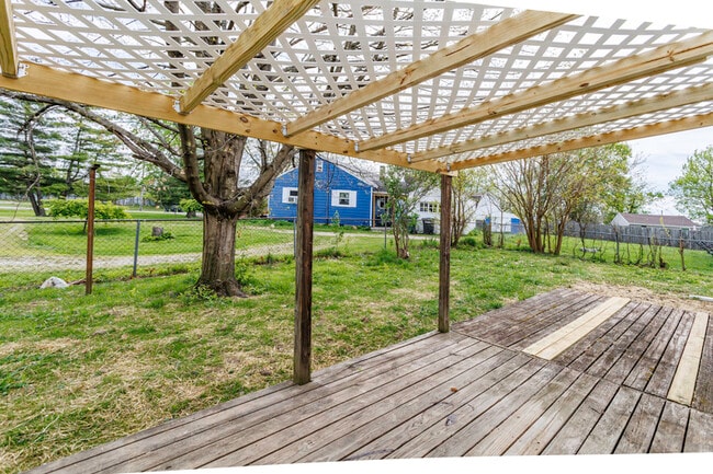 Building Photo - 2804 N Colbert Dr