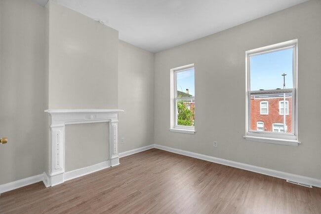 Building Photo - 434 N Patterson Park Ave