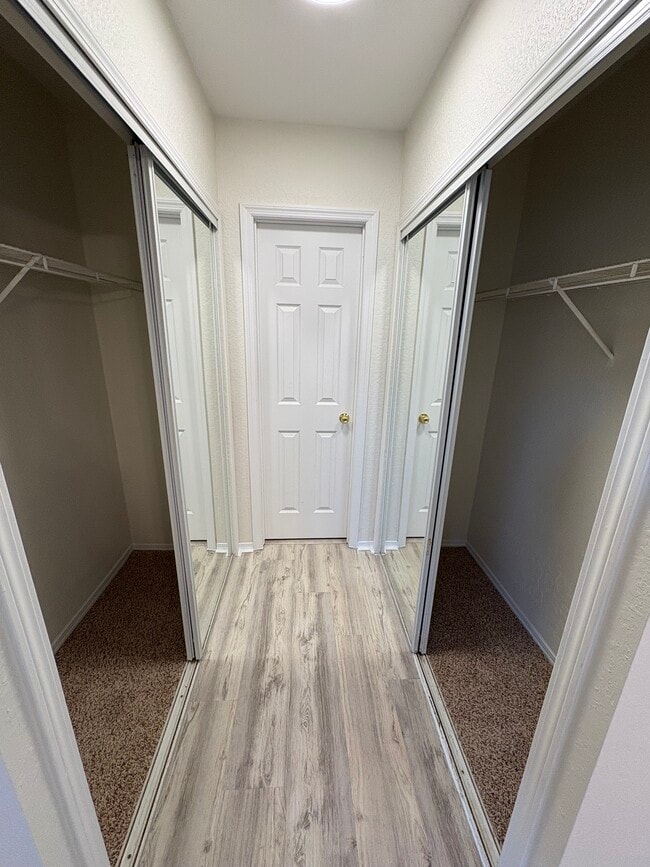 Building Photo - 1701 The Greens Way