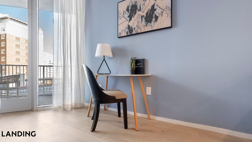 Building Photo - 143 E Commerce St