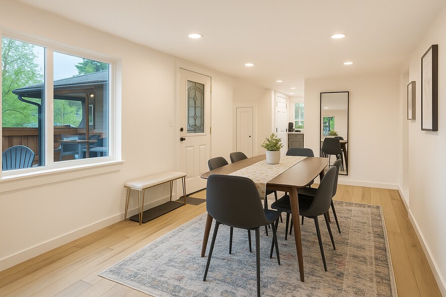 Building Photo - 41 E Alderney St