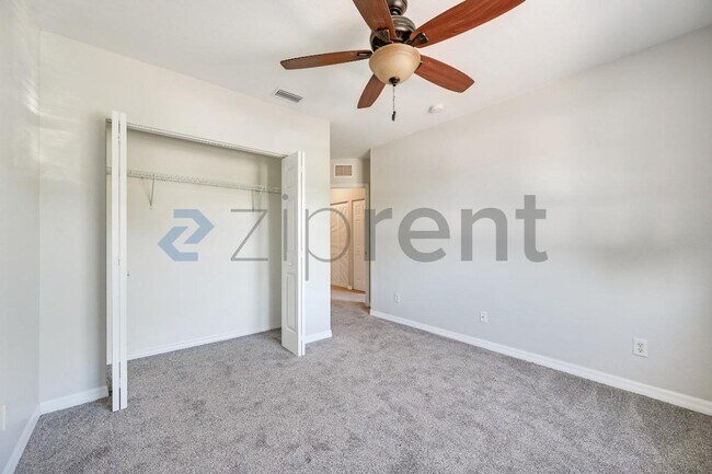 Building Photo - 3158 Antica St