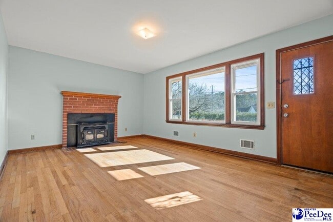 Building Photo - 2101 W McCown Dr