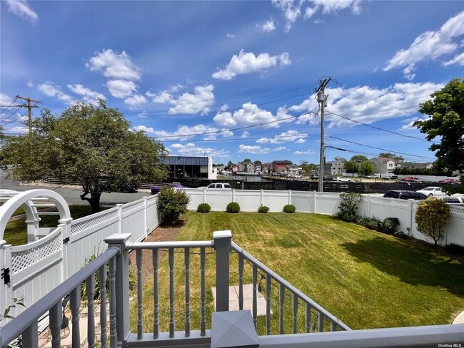 Building Photo - 3266 Brower Ave