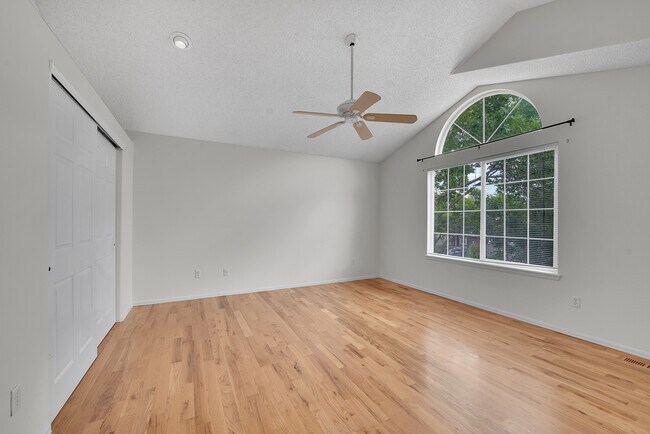 Building Photo - 6472 W 96th Dr