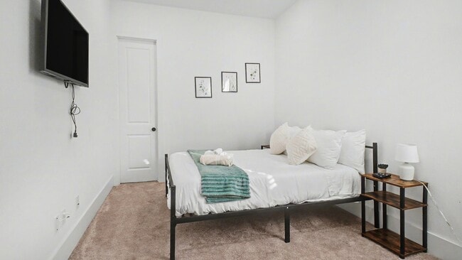 Building Photo - 2802 Tierwester St