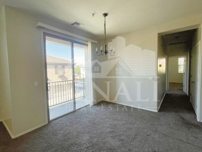 Building Photo - 1417 N 80th Ln