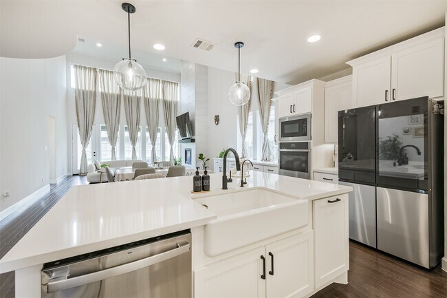 Building Photo - 19319 Wild Sabino Wy