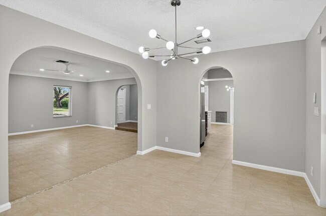 Building Photo - 1544 NW 9th St
