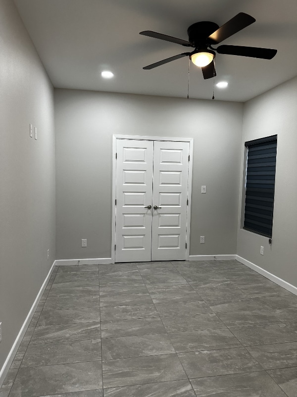 Building Photo - 1002 Sugar Garden Drive