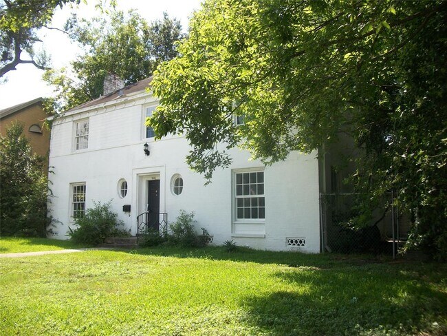 Building Photo - 2041 Norfolk St