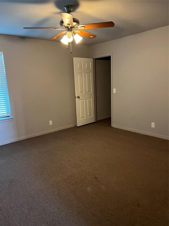 Building Photo - 1036 Drover's Cove