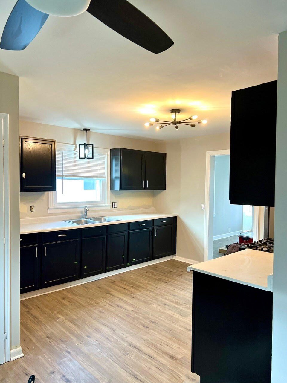 Kitchen - 620 N State St