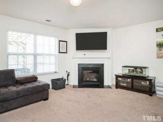 Building Photo - Spacious 3BR/2.5BA 2-Story Home with Open Floor Plan, Cul-de-Sac Charm, and Luxurious Features – ...