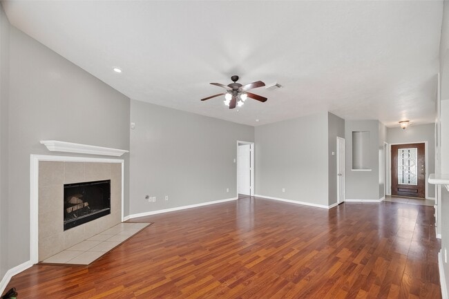 Building Photo - 2914 Laurel Brook Ln