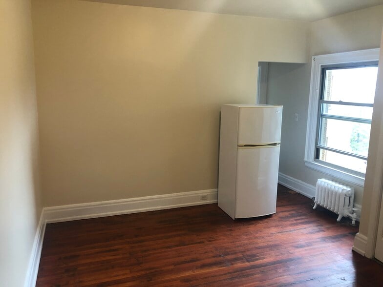 Primary Photo - 140 North St