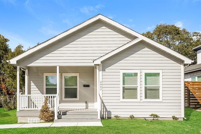 Primary Photo - 2003 E Overton Rd