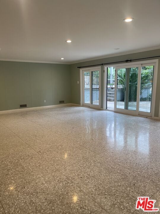 Building Photo - 4368 Fairway Dr