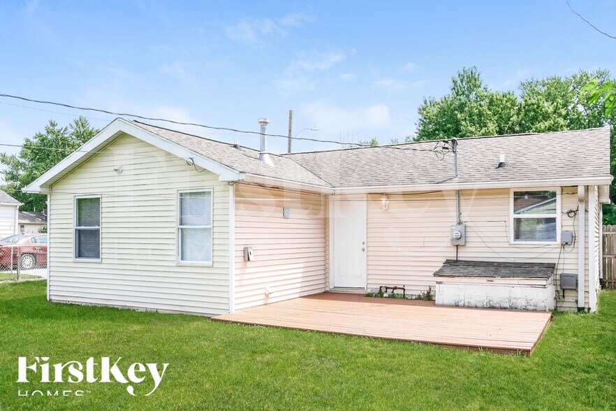 Building Photo - 3312 S Parker Ave