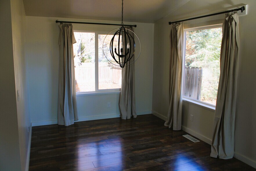 Living/Dining area - 11380 W Montana St
