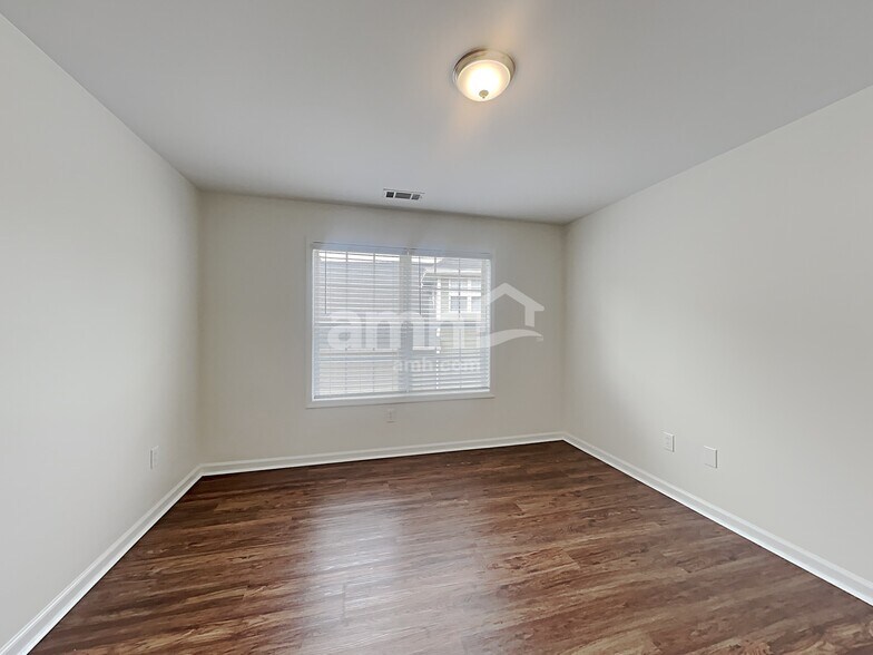 Building Photo - 4410 Split Creek Dr