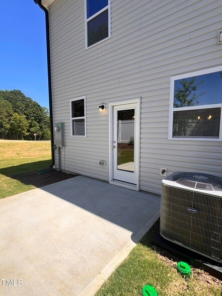 Building Photo - 52 Camel Crazies Pl