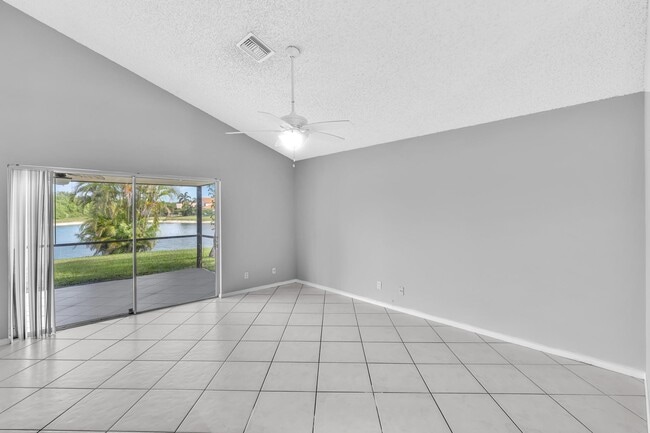 Building Photo - 22492 Middletown Dr
