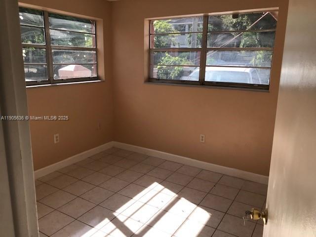 Building Photo - 311 NE 57th St