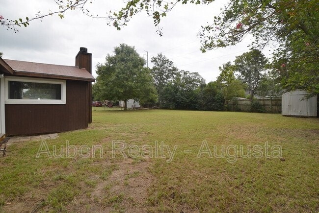 Building Photo - 1928 Wylie Dr