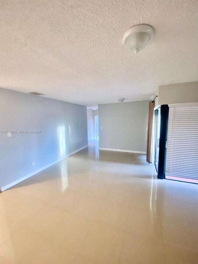 Building Photo - 11447 SW 33rd Ln