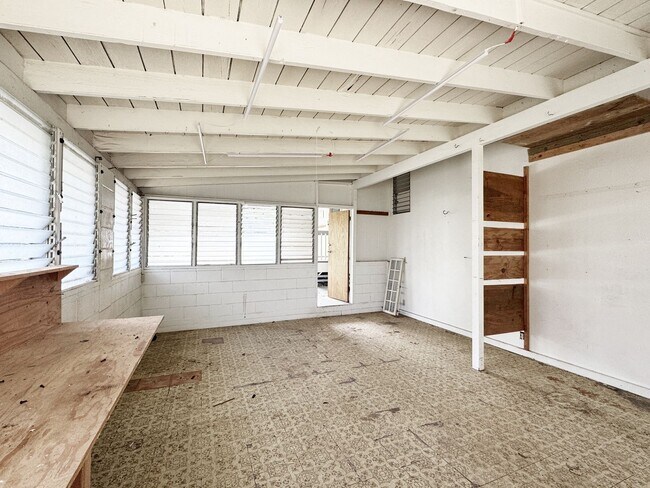 Building Photo - Pet-Friendly Single Family Home Blocks from Kailua Beach