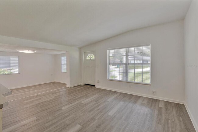 Building Photo - 2312 Belmar Dr