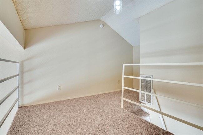 Building Photo - 2612 San Pedro St