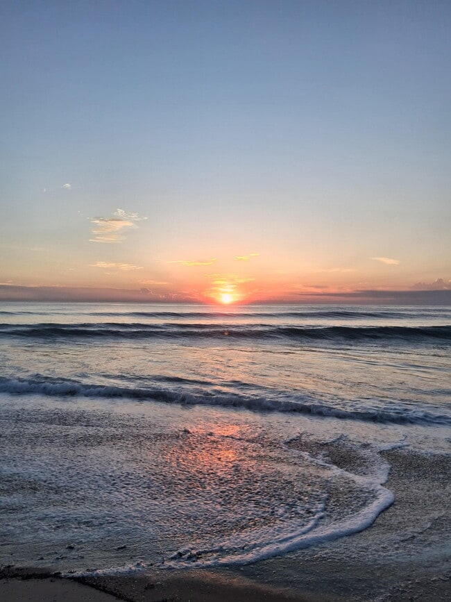 Building Photo - 3230 S Ocean Blvd