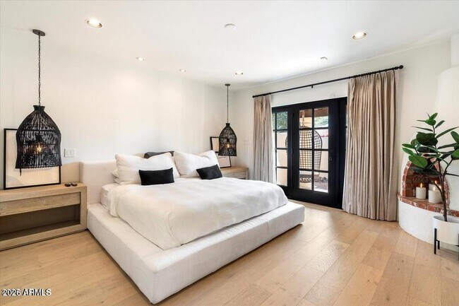 Building Photo - 9836 E Topaz Dr