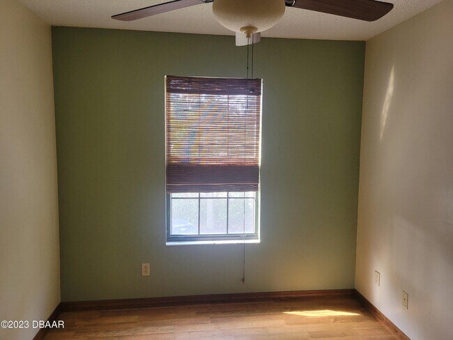 Building Photo - 840 Center Ave