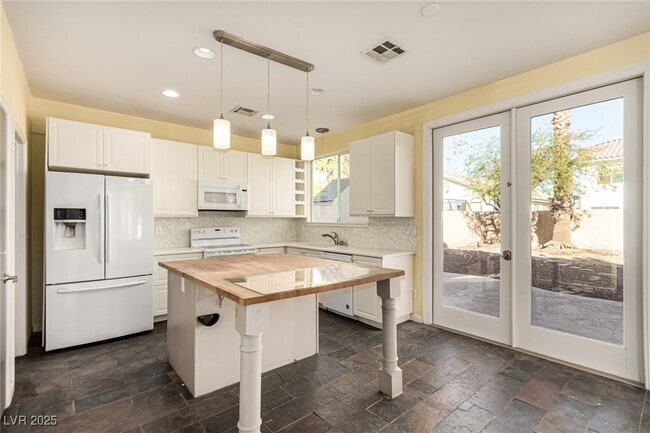 Building Photo - 7196 Cressida Ct