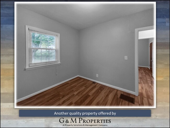 Building Photo - 2 Bedroom Recently Remodeled Single Family Home now available in North Greece!